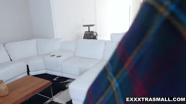 Мужик вафлит красивую студентку по утрам